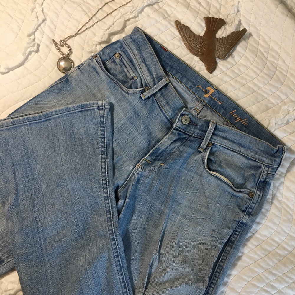 7 FAM Light Wash Flare Jeans Size 26 Kaylie